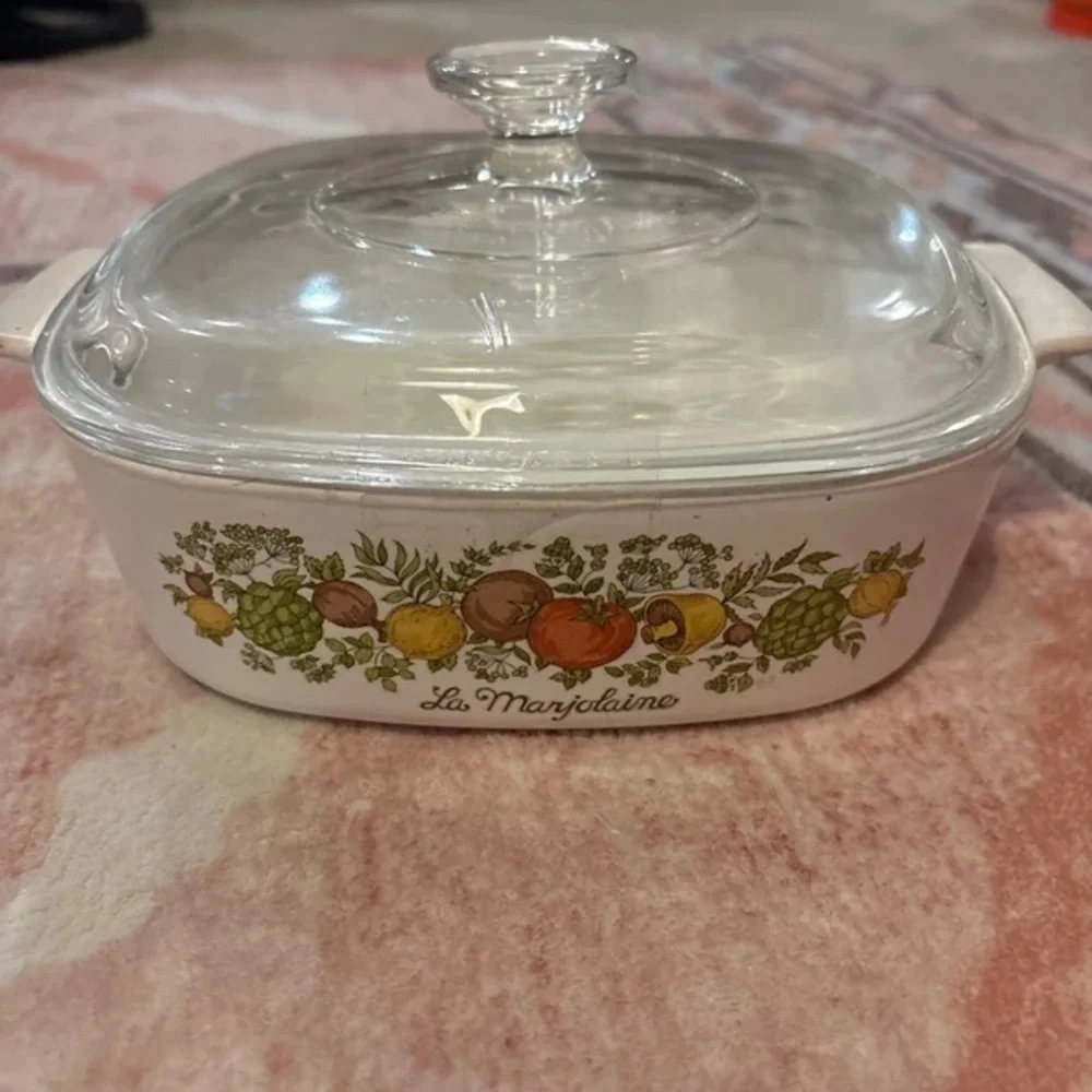 White Ceramic Casserole Dish with Clear Glass Lid and Fruit Motif